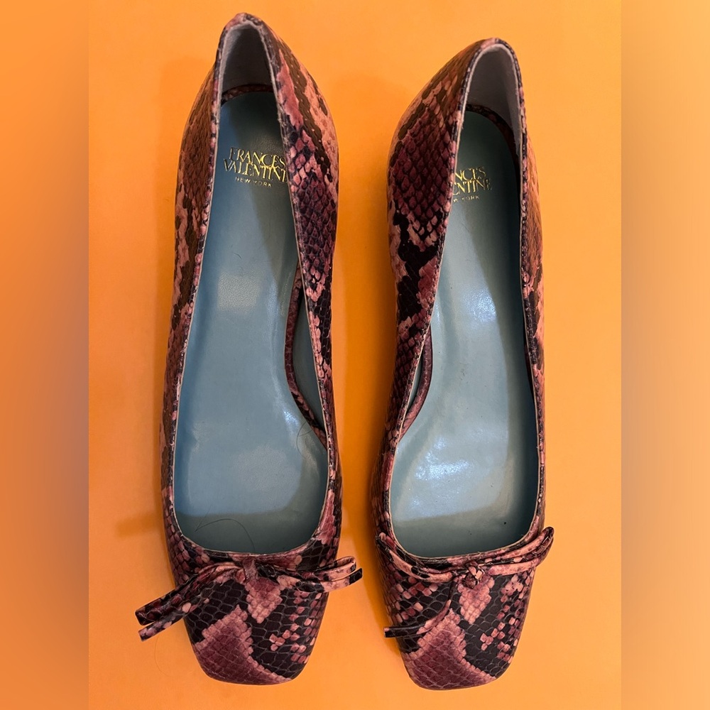 FRANCES VALENTINE New York DOLL PUMP Croco Pink Leather Shoe Womens Sz 8B
